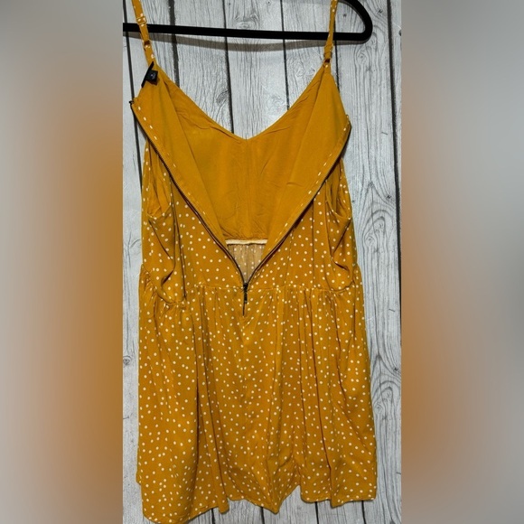 Torrid Women’s Polka Dot Babydoll Challis Sweetheart Tank size 3 - Picture 8 of 14